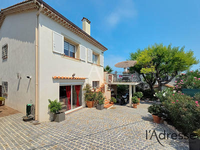 Villa - 130 m² - 6 pièces