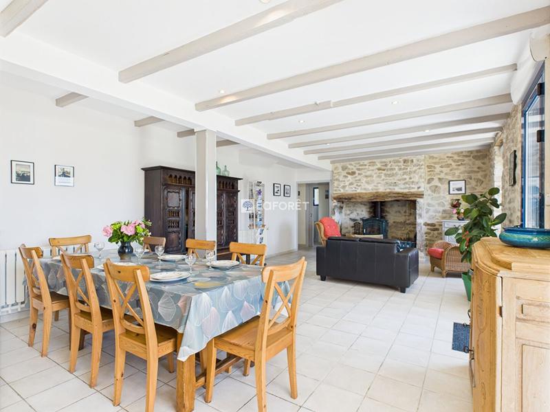 Maison traditionnelle - 150 m² - 8 pièces