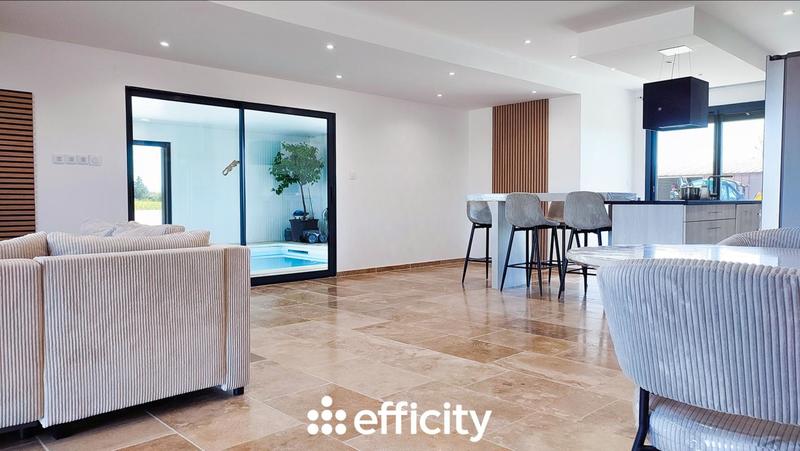 Maison - 140 m² - 5 pièces