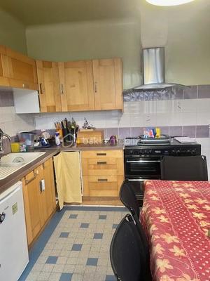 Maison - 76 m² - 8 pièces