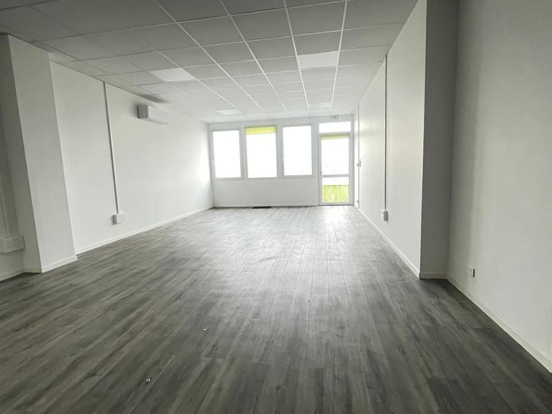 Bureau - 72 m²