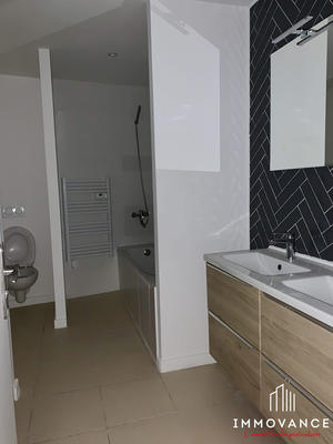 Appartement - 79 m² - 3 pièces