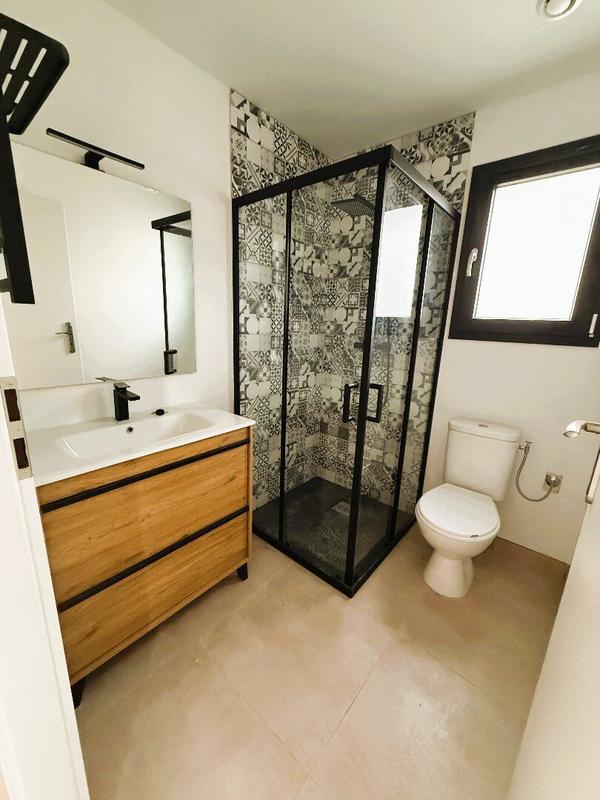 Maison - 99 m² - 4 pièces