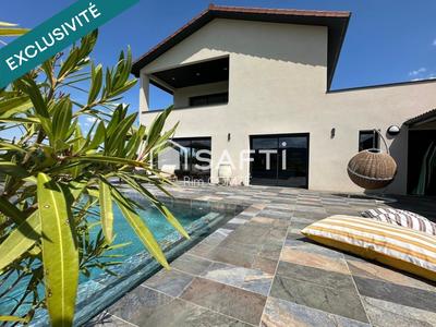 Maison - 191 m² - 8 pièces