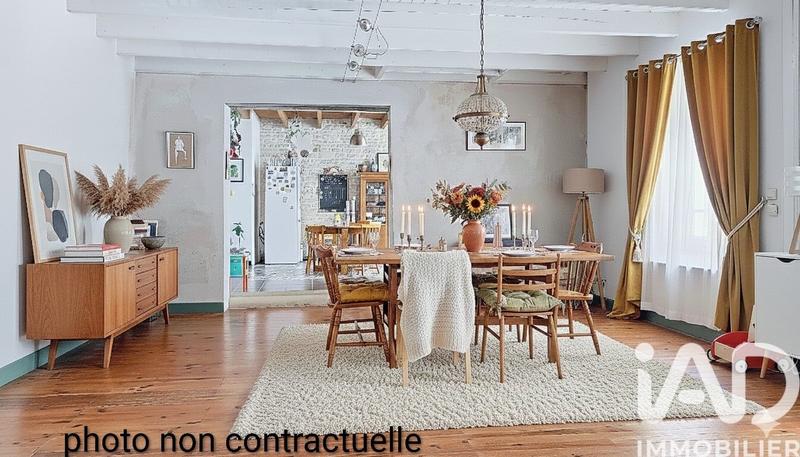 Maison - 288 m² - 8 pièces