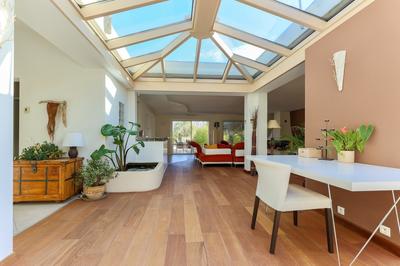 Villa - 271 m² - 8 pièces