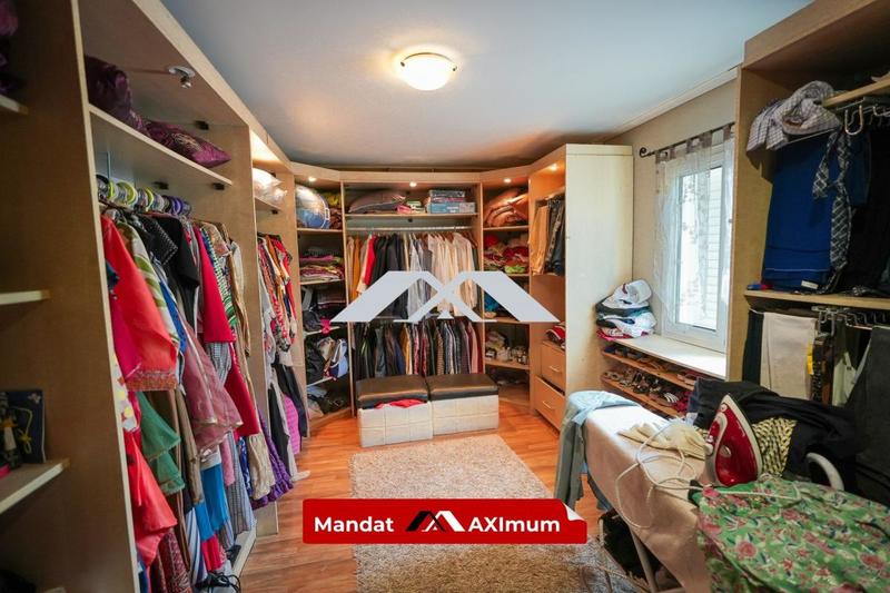 Villa - 205 m² - 6 pièces