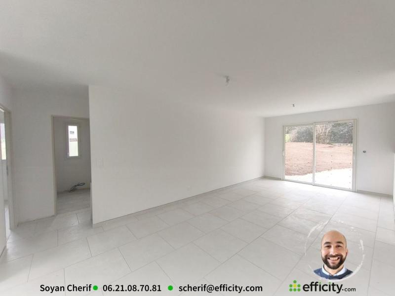 Maison - 90 m² - 5 pièces