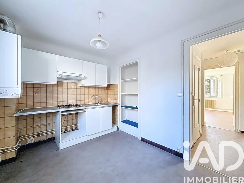 Appartement - 65 m² - 5 pièces