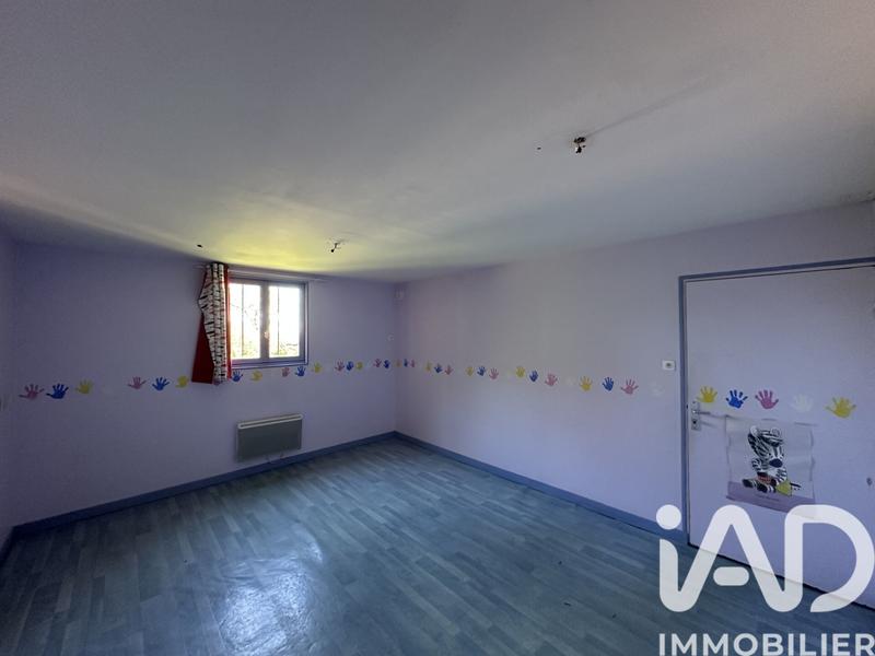 Maison de village - 680 m² - 10 pièces