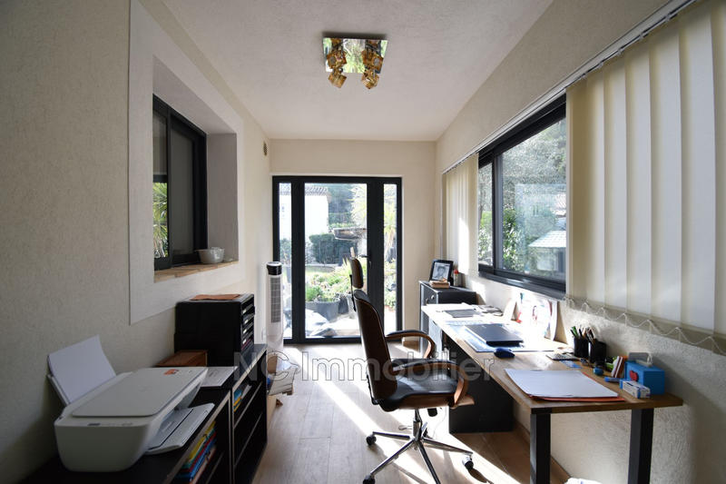 Maison - 205 m² - 7 pièces