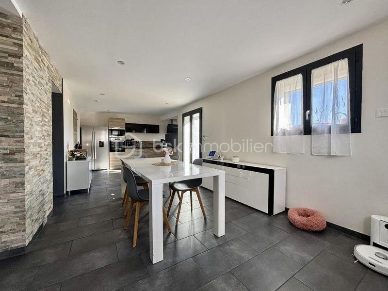 Maison - 127 m² - 5 pièces