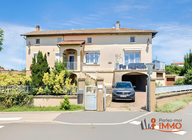 Maison - 195 m² - 7 pièces