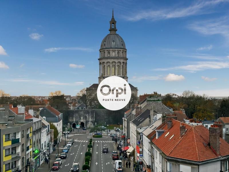 Appartement - 105 m² - 4 pièces