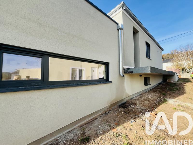 Maison - 106 m² - 5 pièces