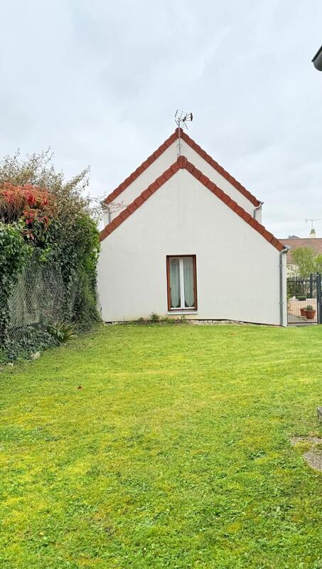 Maison - 80 m² - 5 pièces