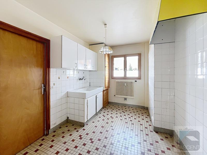 Appartement - 92 m² - 5 pièces