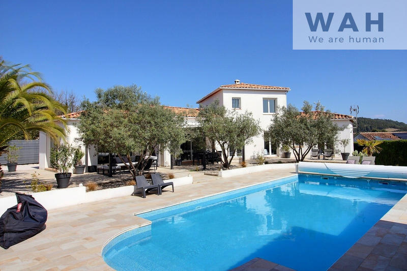 Maison - 168 m² - 6 pièces