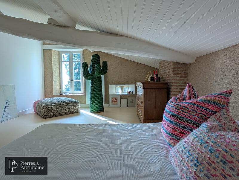 Propriété - 362 m² - 11 pièces