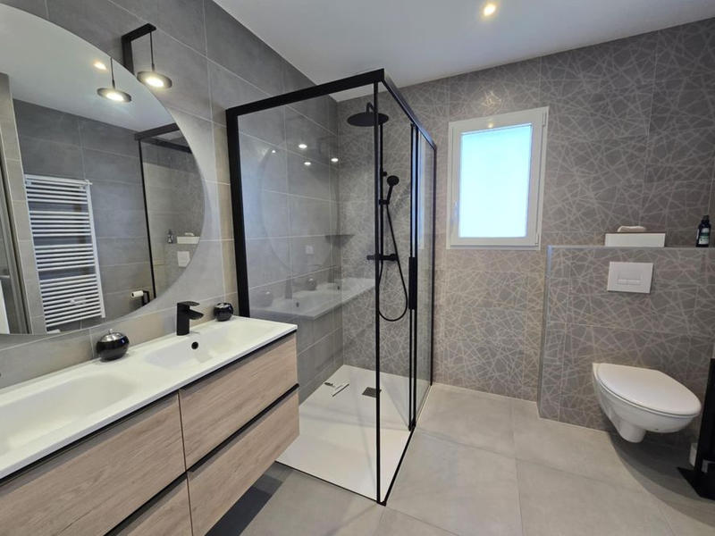 Maison - 93 m² - 4 pièces