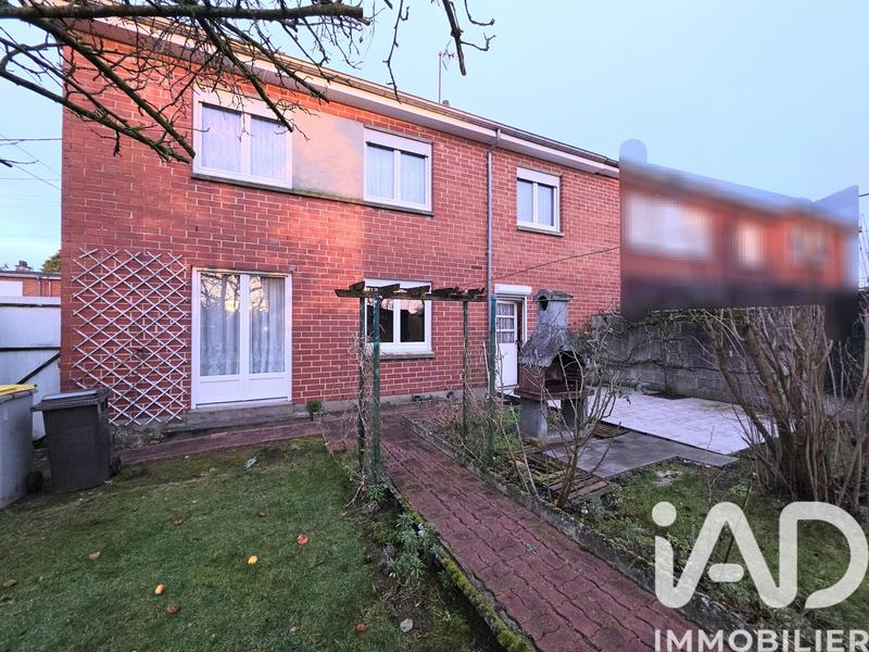 Maison - 92 m² - 5 pièces