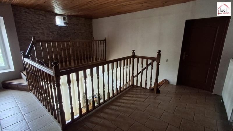 Maison - 220 m² - 7 pièces