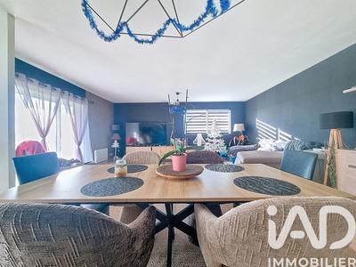 Maison - 98 m² - 5 pièces