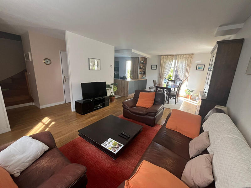 Maison - 122 m² - 6 pièces