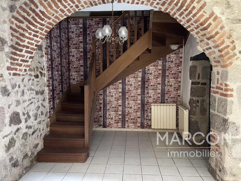 Maison - 190 m² - 5 pièces