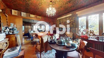 Maison - 141 m² - 5 pièces