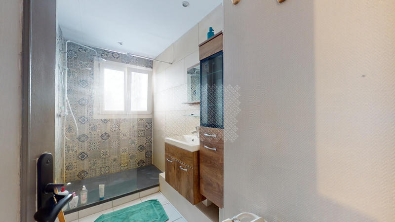 Appartement - 87 m² - 5 pièces