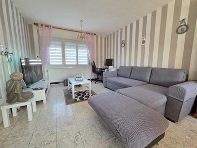 Maison - 82 m² - 5 pièces