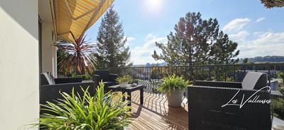 Maison traditionnelle - 185 m² - 8 pièces