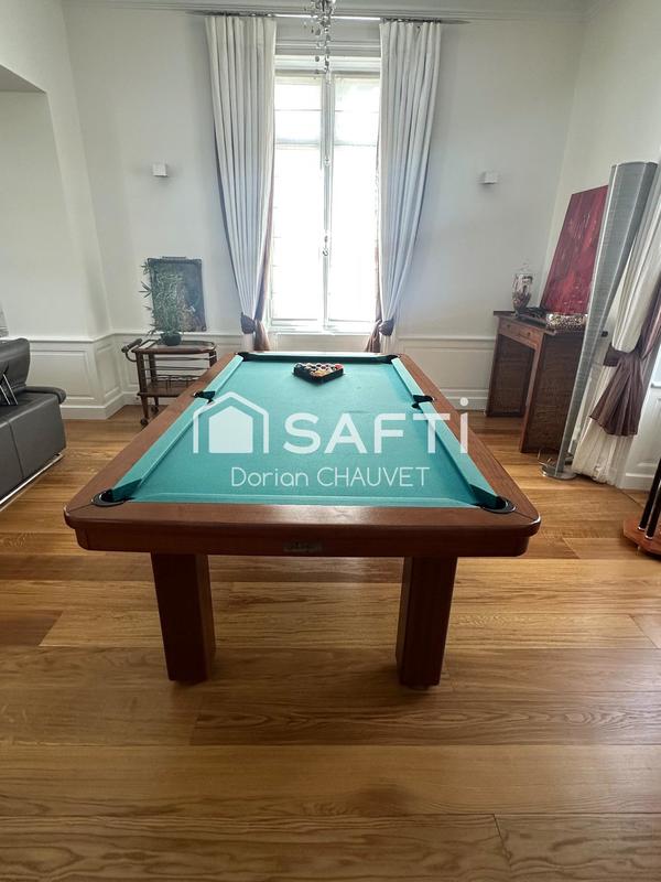 Maison de maîtres - 285 m² - 10 pièces