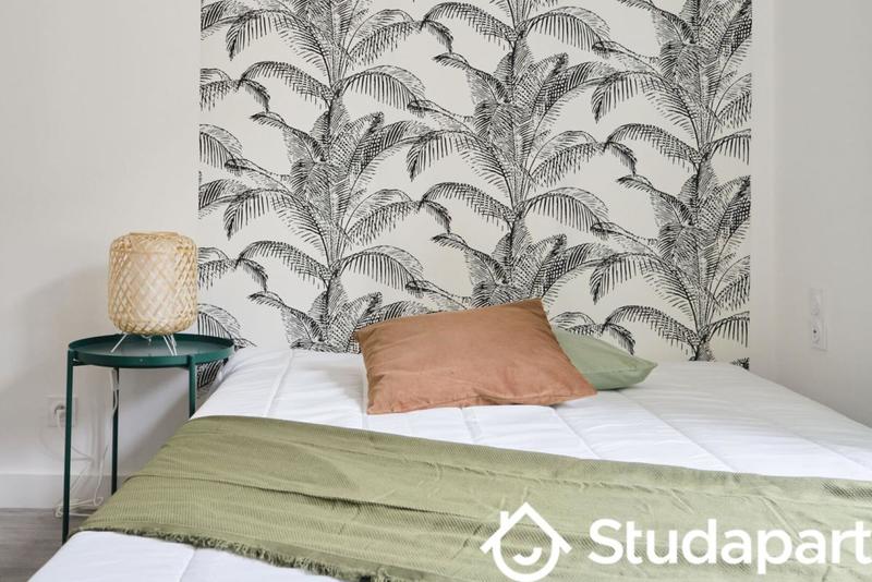 Chambre - 11 m² - 1 pièce