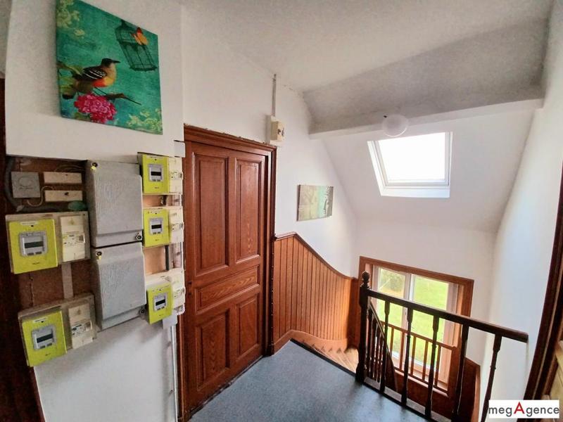 Maison - 250 m² - 11 pièces