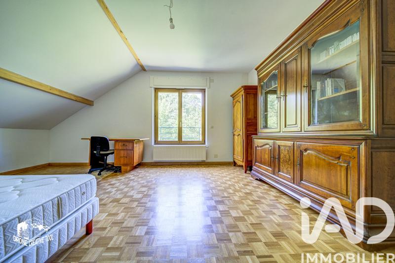 Maison - 295 m² - 9 pièces