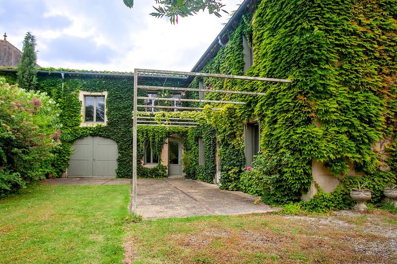 Propriété - 500 m² - 13 pièces