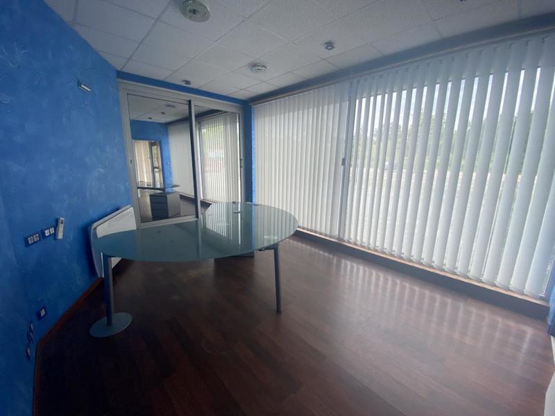 Local d'activité / Entrepôt - 350 m²