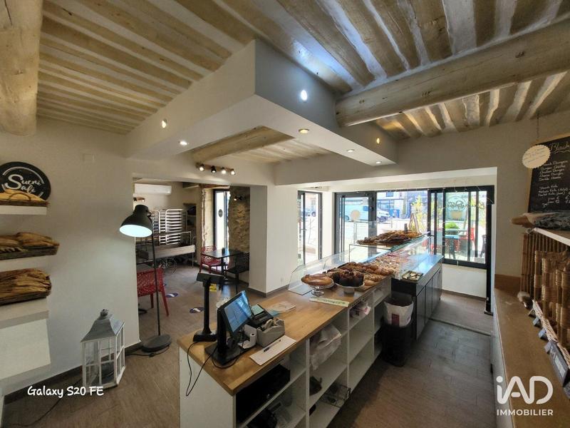 Local commercial - 601 m²