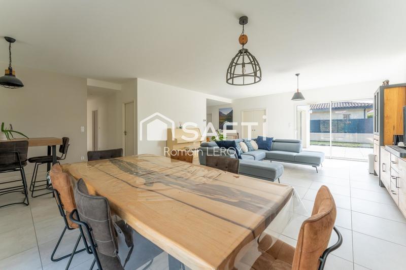 Maison - 159 m² - 6 pièces