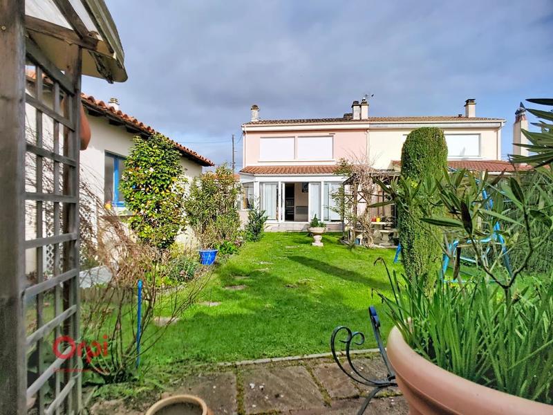 Maison - 110 m² - 4 pièces