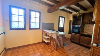 Maison traditionnelle - 185 m² - 8 pièces