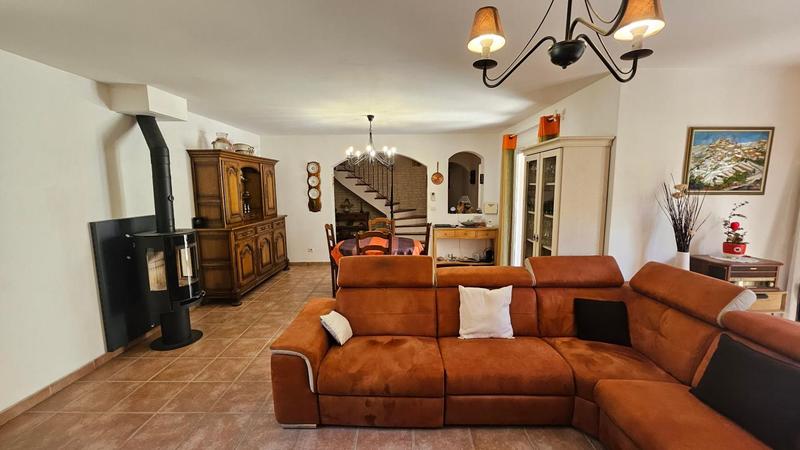 Maison - 150 m² - 5 pièces