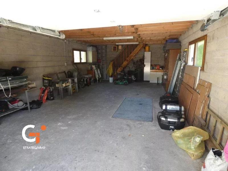 Maison - 166 m² - 8 pièces