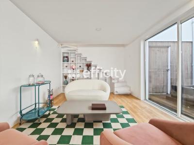 Villa - 208 m² - 9 pièces