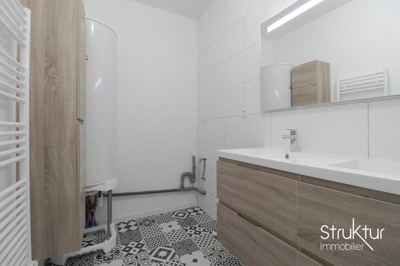 Appartement - 91 m² - 3 pièces