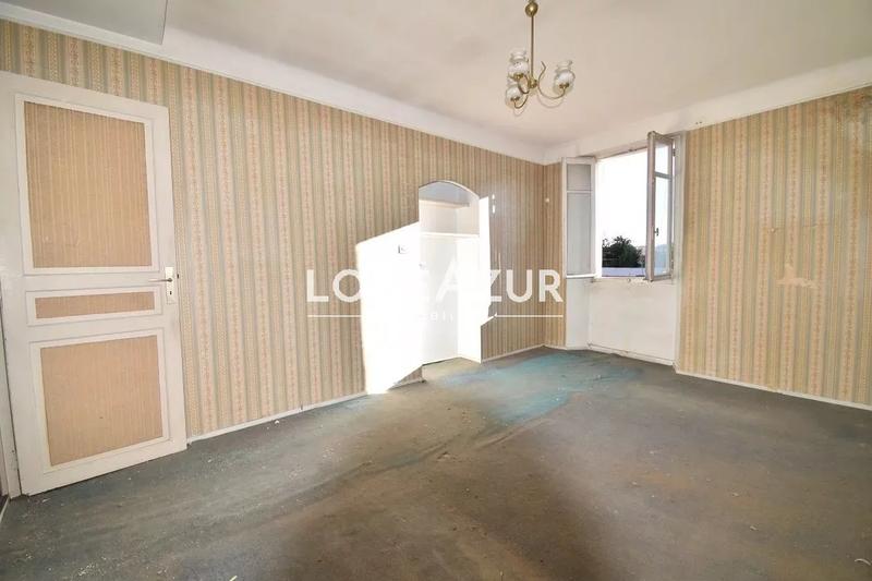 Appartement - 99 m² - 4 pièces