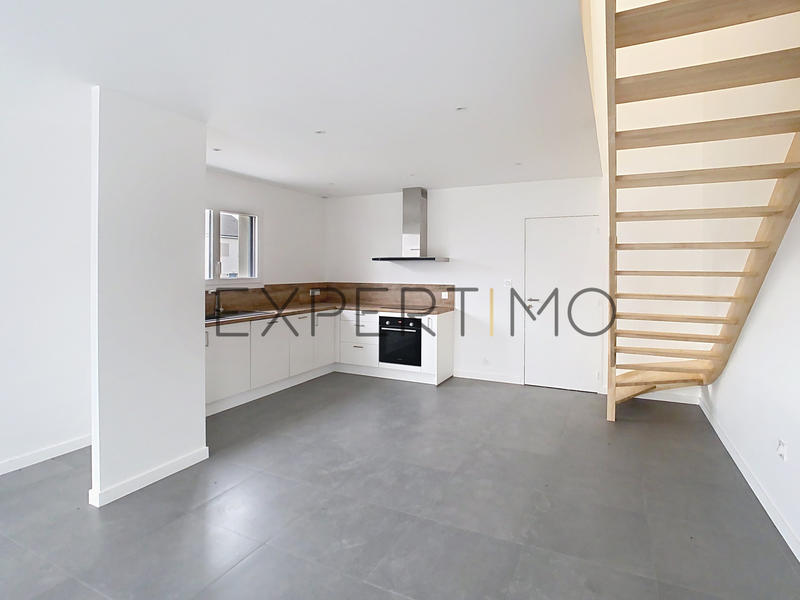 Maison - 144 m² - 7 pièces