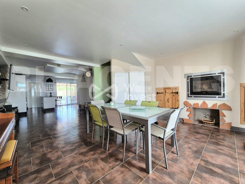 Maison - 137 m² - 5 pièces